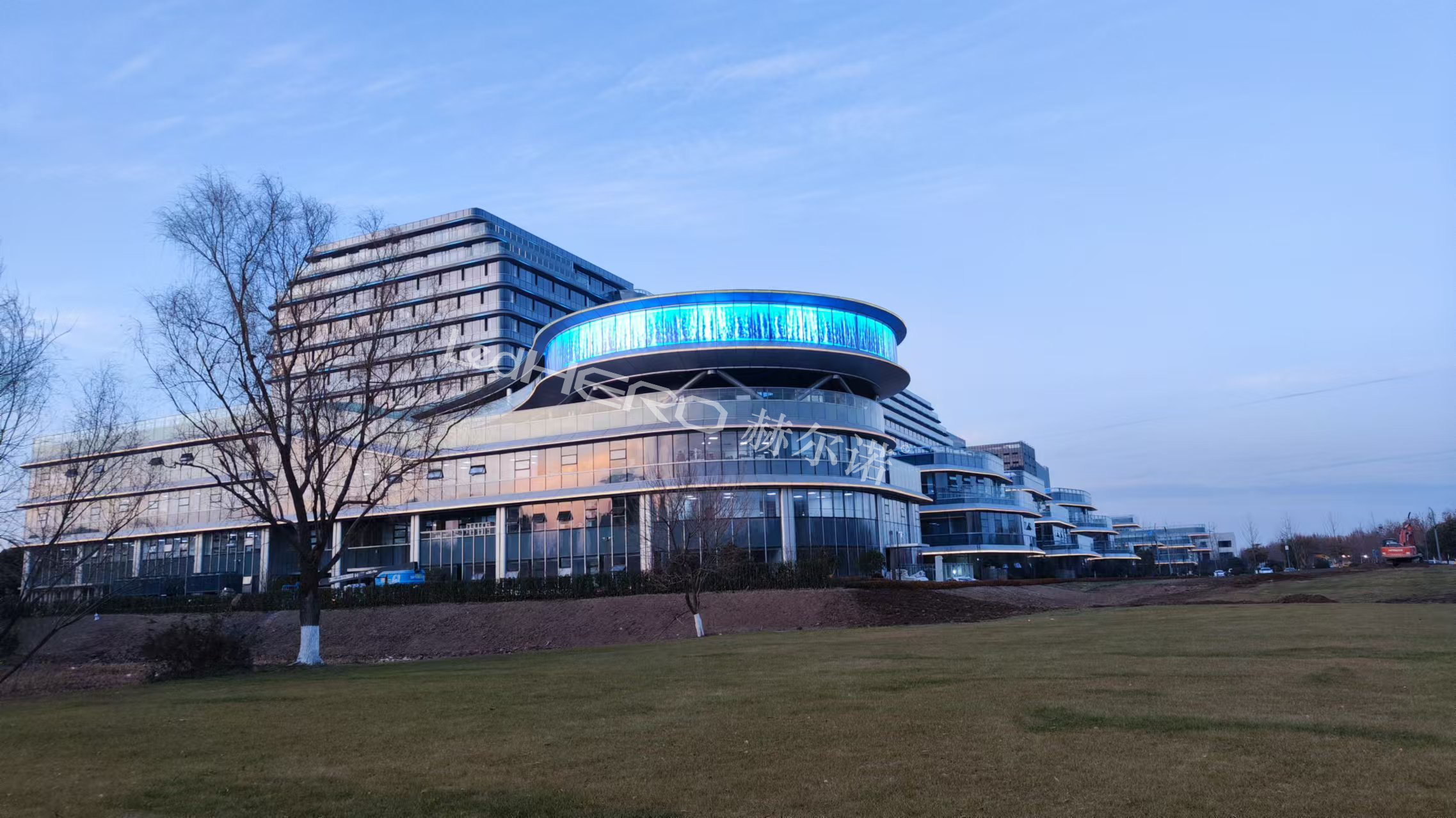 南京環(huán)保局p10.416透明LED屏項目199㎡